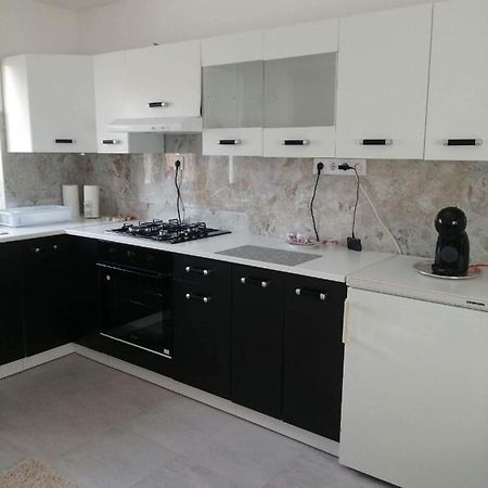 Апартаменти Horvath Apartman Кестхей Екстер'єр фото