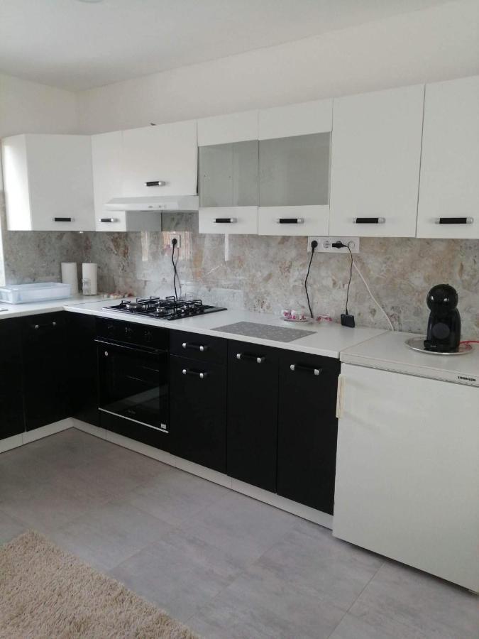 Апартаменти Horvath Apartman Кестхей Екстер'єр фото